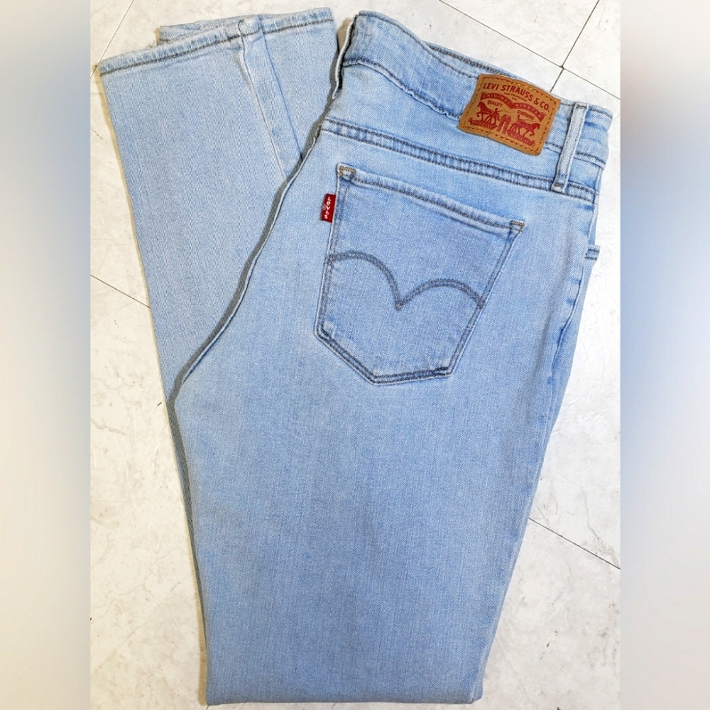 Levi's 711 Skinny Jeans